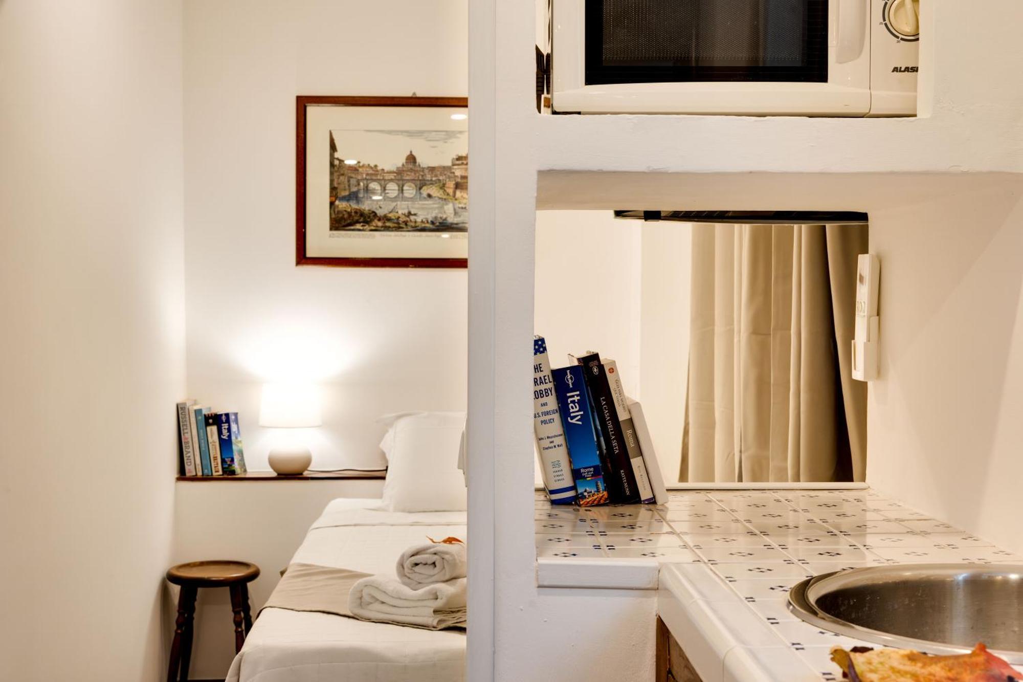 Готель Clavdia Mini Flat Рим Екстер'єр фото